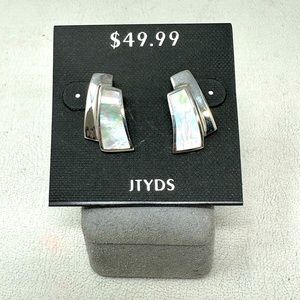 JTYDS Delicate Iris White Shell Earrings, Silver .925